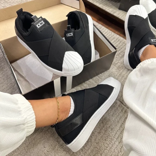 Tênis Feminino Slip-On Elástico Preto - Imagem 11