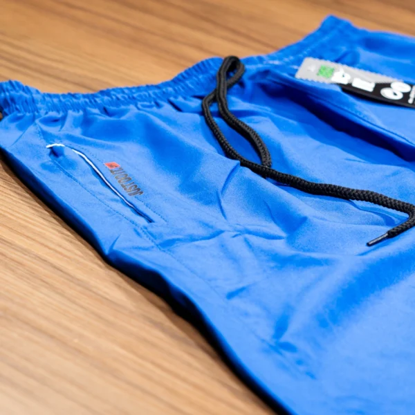 Short Masculino Nike Logo Refletivo com Bolso - Imagem 5
