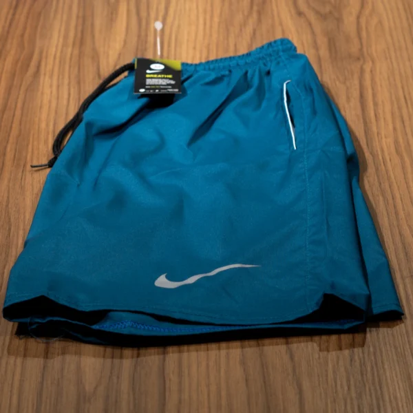 Short Masculino Nike Logo Refletivo com Bolso - Imagem 10