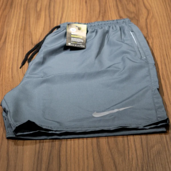 Short Masculino Nike Logo Refletivo com Bolso - Imagem 8
